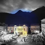 Coccodrilla Varallese شقة *