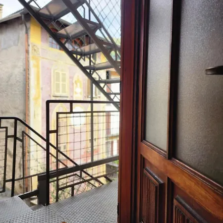 Coccodrilla Varallese Apartman